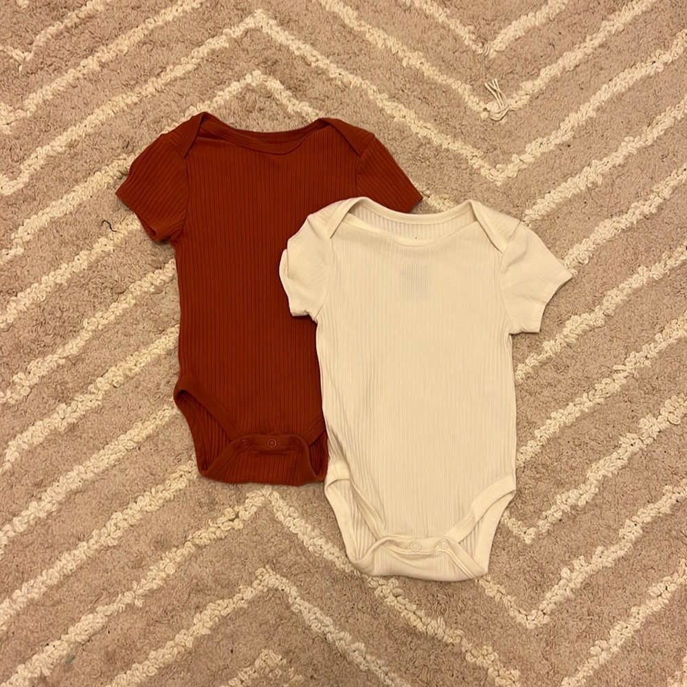 Little Co. | 2 Ribbed Onesies